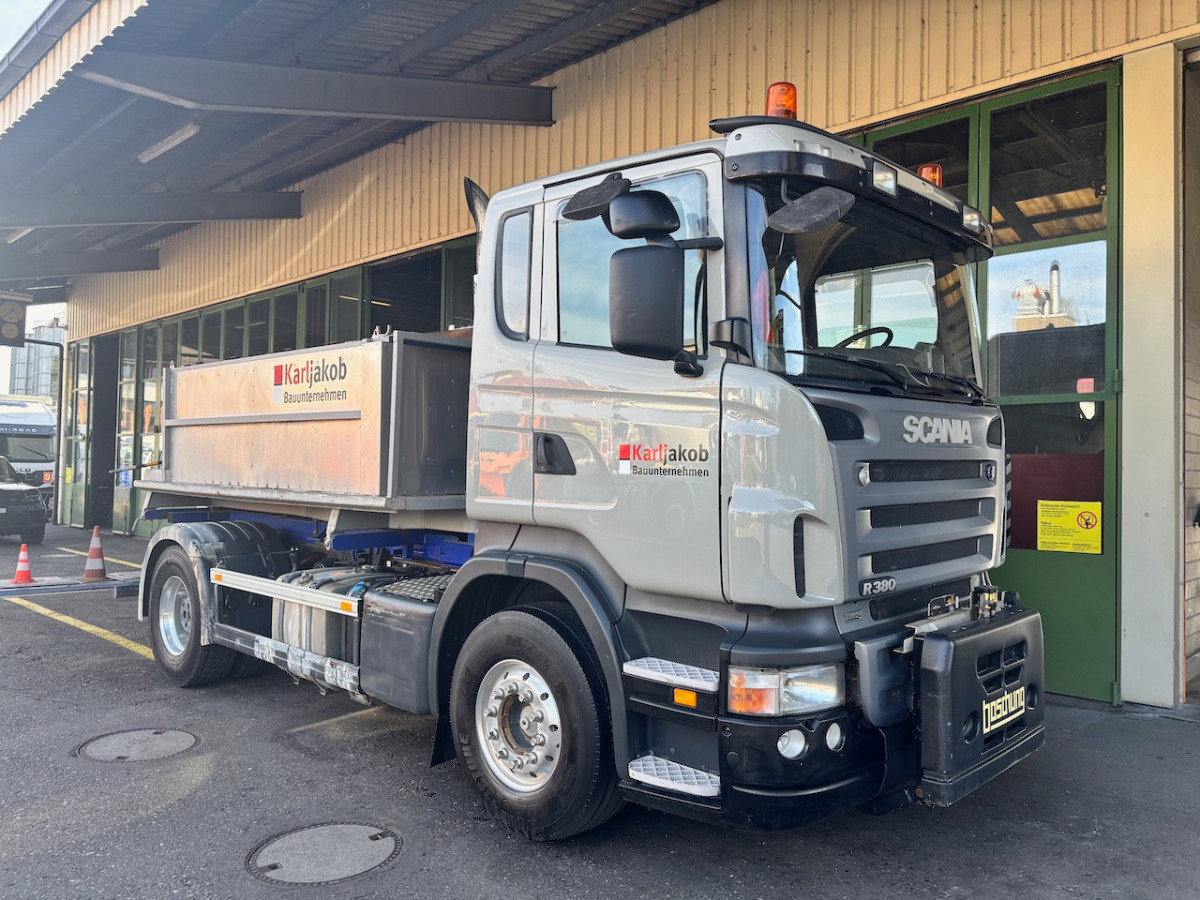 SCANIA R 380 CB4x2 - Truk jungkit: gambar 4 SCANIA R 380 CB4x2 - Truk jungkit: gambar 4
