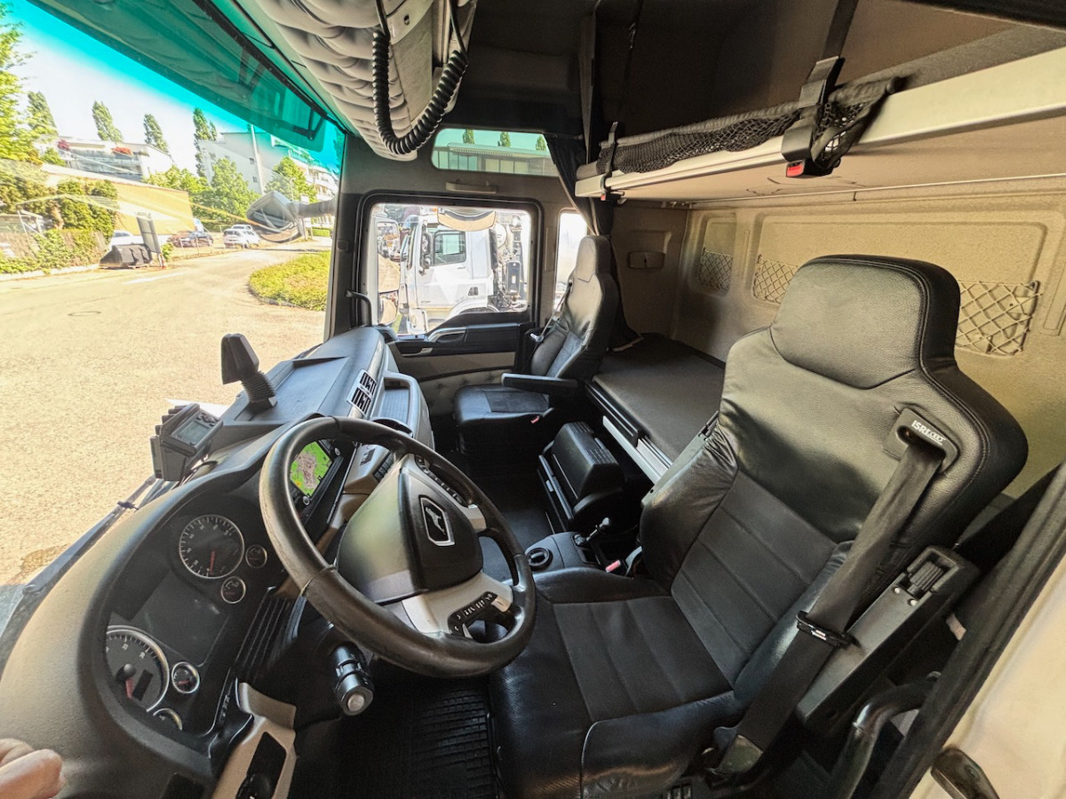 MAN TGX 18.640 - Tractor head: gambar 4 MAN TGX 18.640 - Tractor head: gambar 4