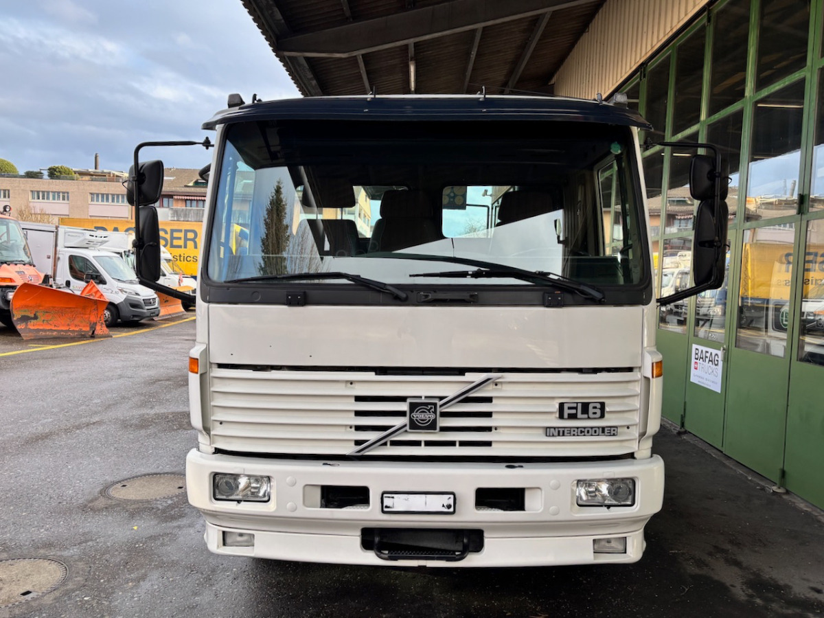 VOLVO FL6H615 - Tractor head: gambar 2 VOLVO FL6H615 - Tractor head: gambar 2