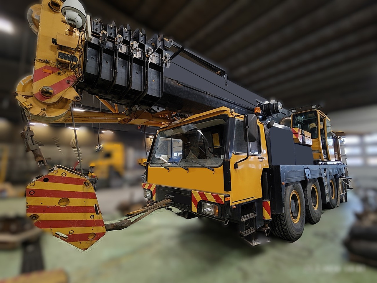Liebherr LTM 1090/2 - Derek bergerak: gambar 1 Liebherr LTM 1090/2 - Derek bergerak: gambar 1