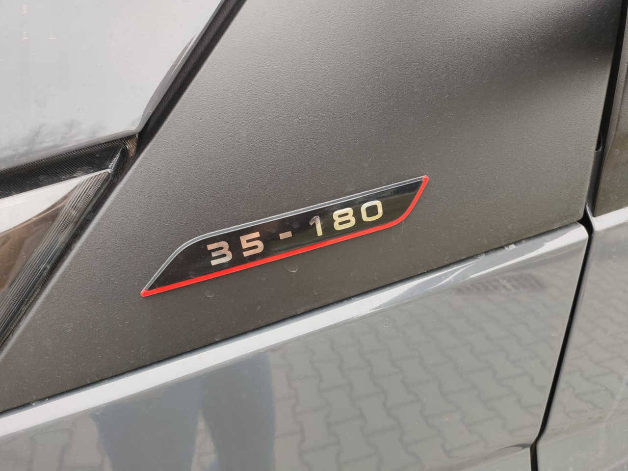 Iveco Daily 35C18 Tiefkühlkoffer -20°C - Van berpendingin: gambar 4 Iveco Daily 35C18 Tiefkühlkoffer -20°C - Van berpendingin: gambar 4