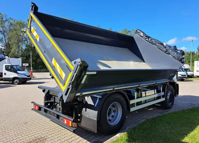 Iveco EUROCARGO ML180E28/P 3-Seiten Kipper 4x2 - Truk jungkit: gambar 3 Iveco EUROCARGO ML180E28/P 3-Seiten Kipper 4x2 - Truk jungkit: gambar 3
