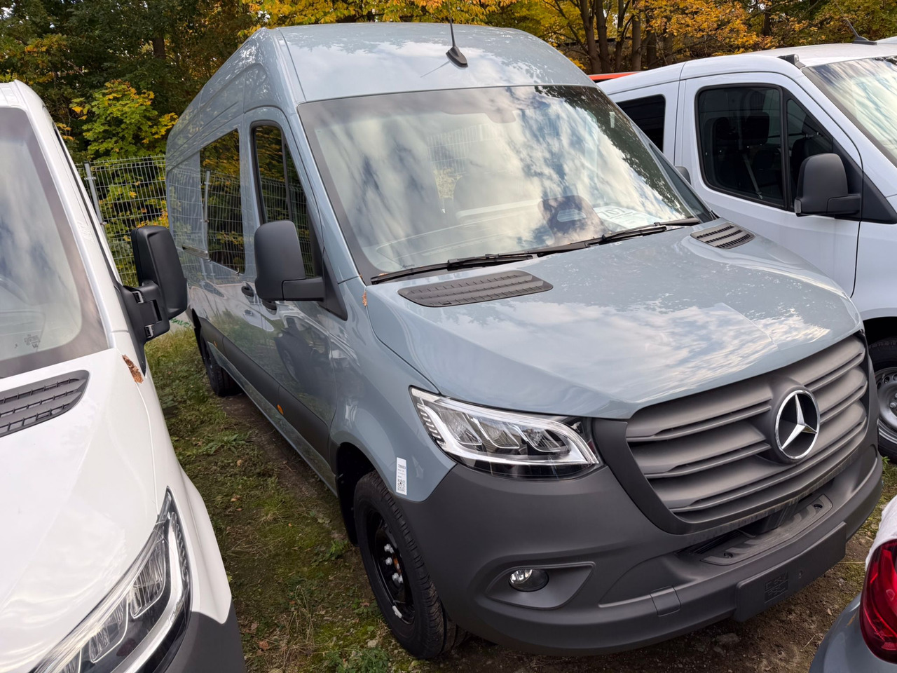 Mercedes-Benz Sprinter 317 L3H2 6-Sitzer - Van panel, Van kombi: gambar 1 Mercedes-Benz Sprinter 317 L3H2 6-Sitzer - Van panel, Van kombi: gambar 1
