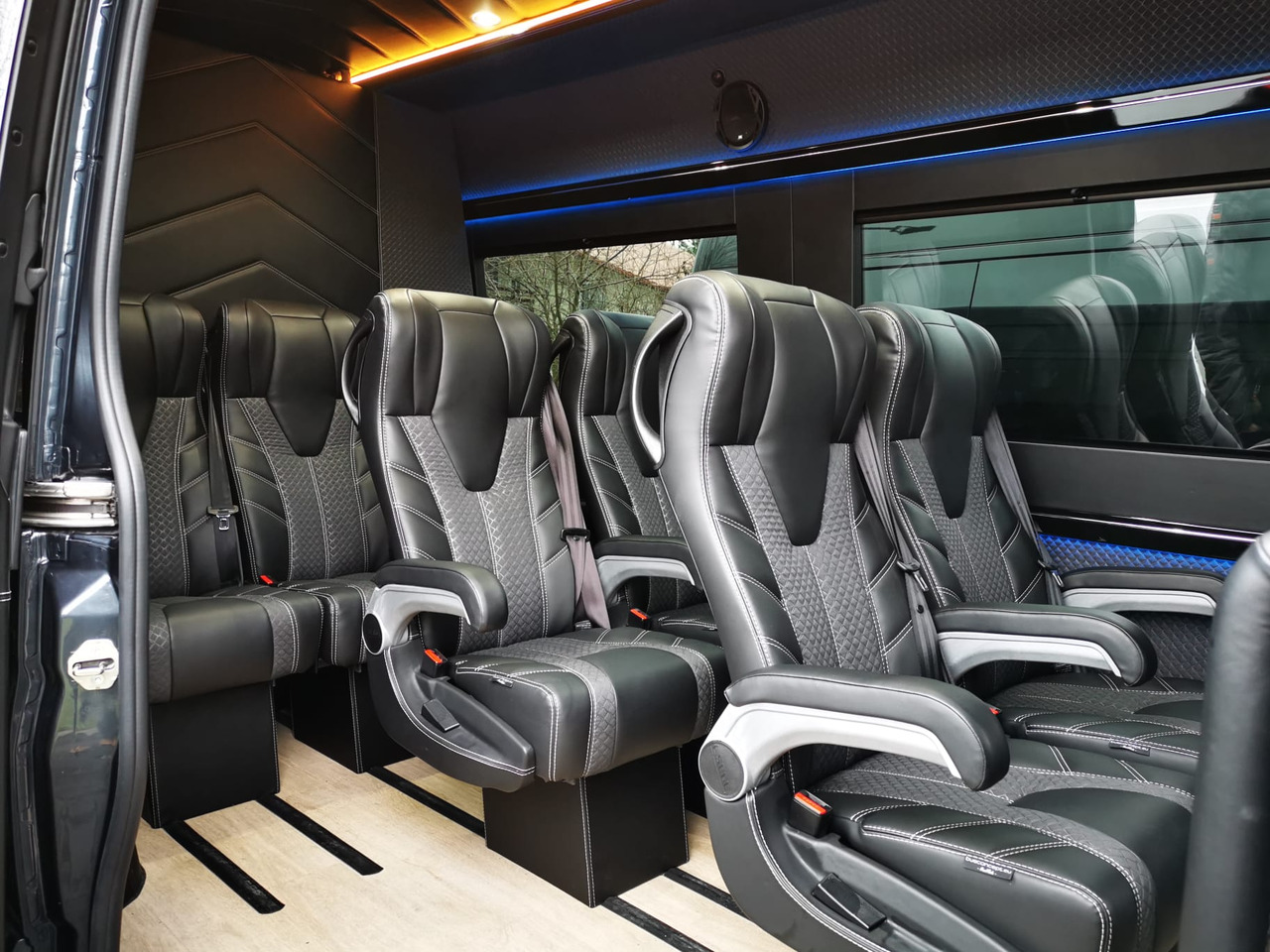 Mercedes Sprinter 319 9 Sitzer L2H1 - Van penumpang, Van kombi: gambar 5 Mercedes Sprinter 319 9 Sitzer L2H1 - Van penumpang, Van kombi: gambar 5