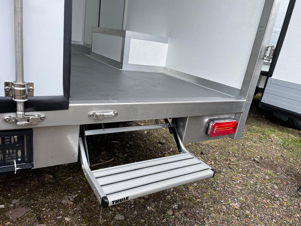 Renault Master 165 Leichtbaukoffer - Van box: gambar 4 Renault Master 165 Leichtbaukoffer - Van box: gambar 4