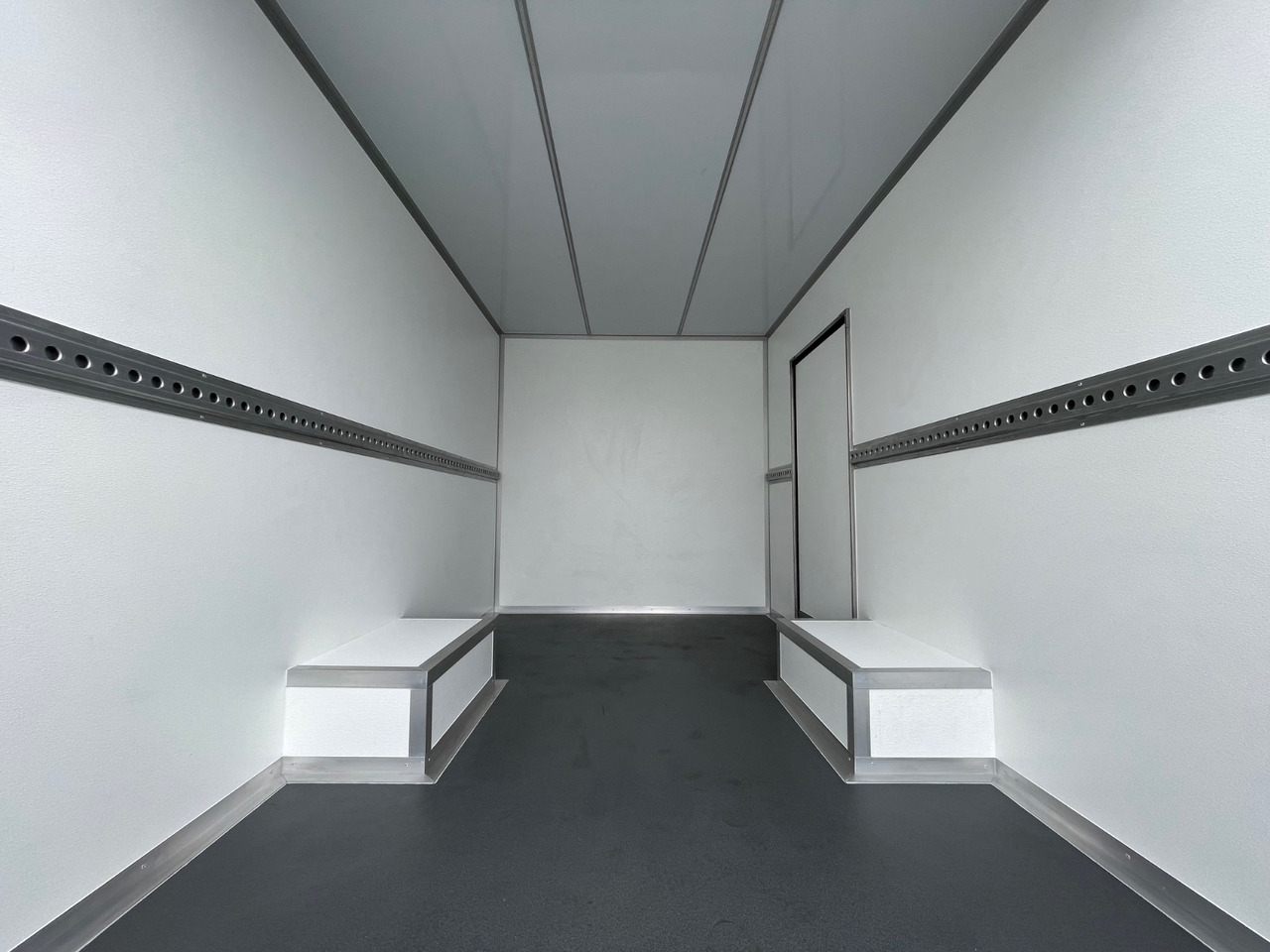 Renault Master Isolierte Koffer Platform - Van box: gambar 2 Renault Master Isolierte Koffer Platform - Van box: gambar 2