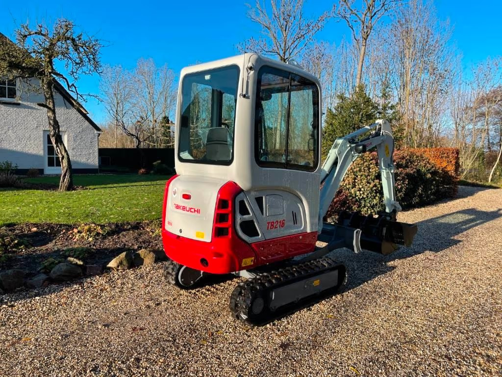 TAKEUCHI TB216 - Ekskavator mini: gambar 2 TAKEUCHI TB216 - Ekskavator mini: gambar 2