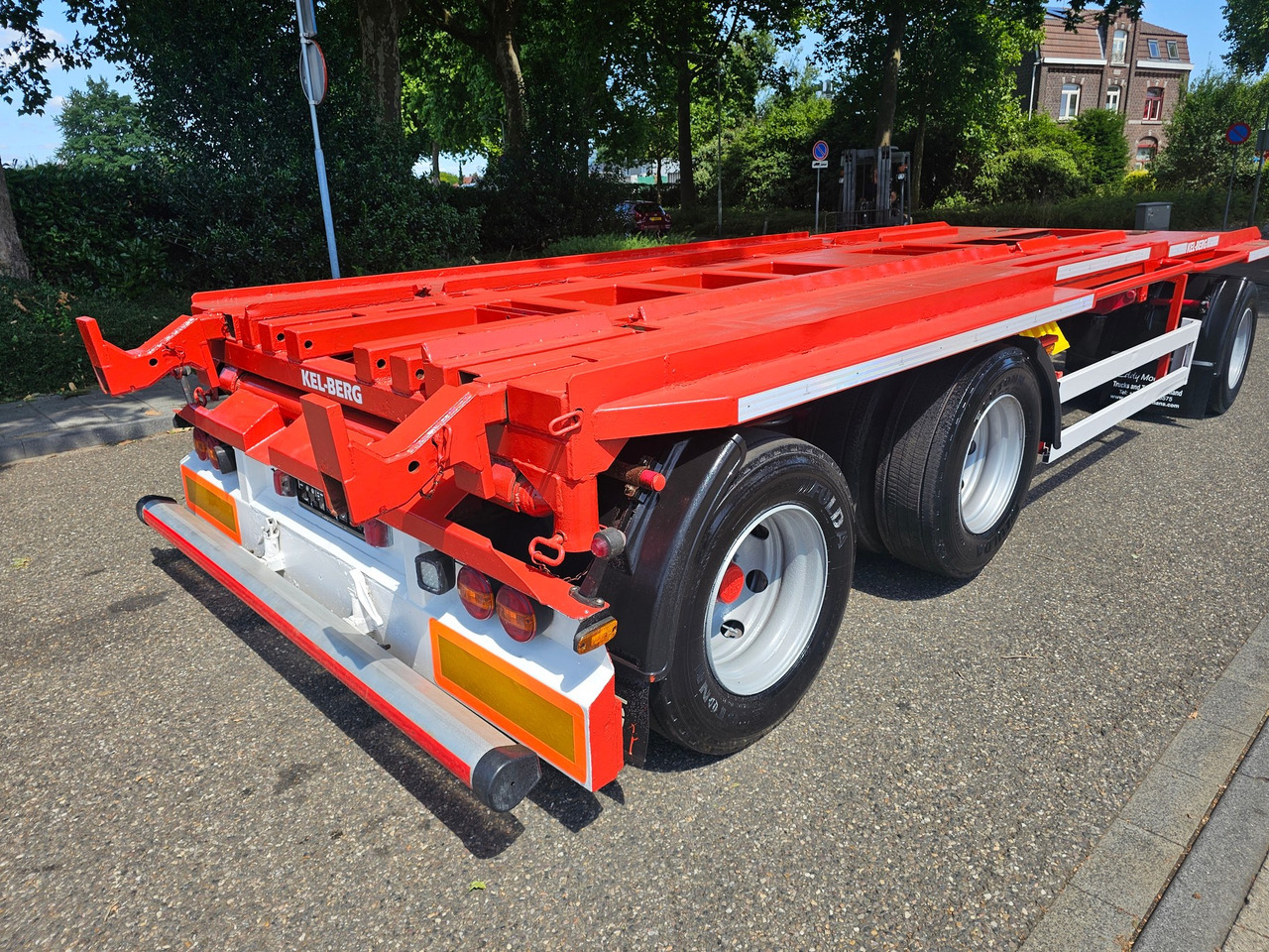 Kel-berg D24 3 Container Tippertrailer - Trailer lewati: gambar 4 Kel-berg D24 3 Container Tippertrailer - Trailer lewati: gambar 4