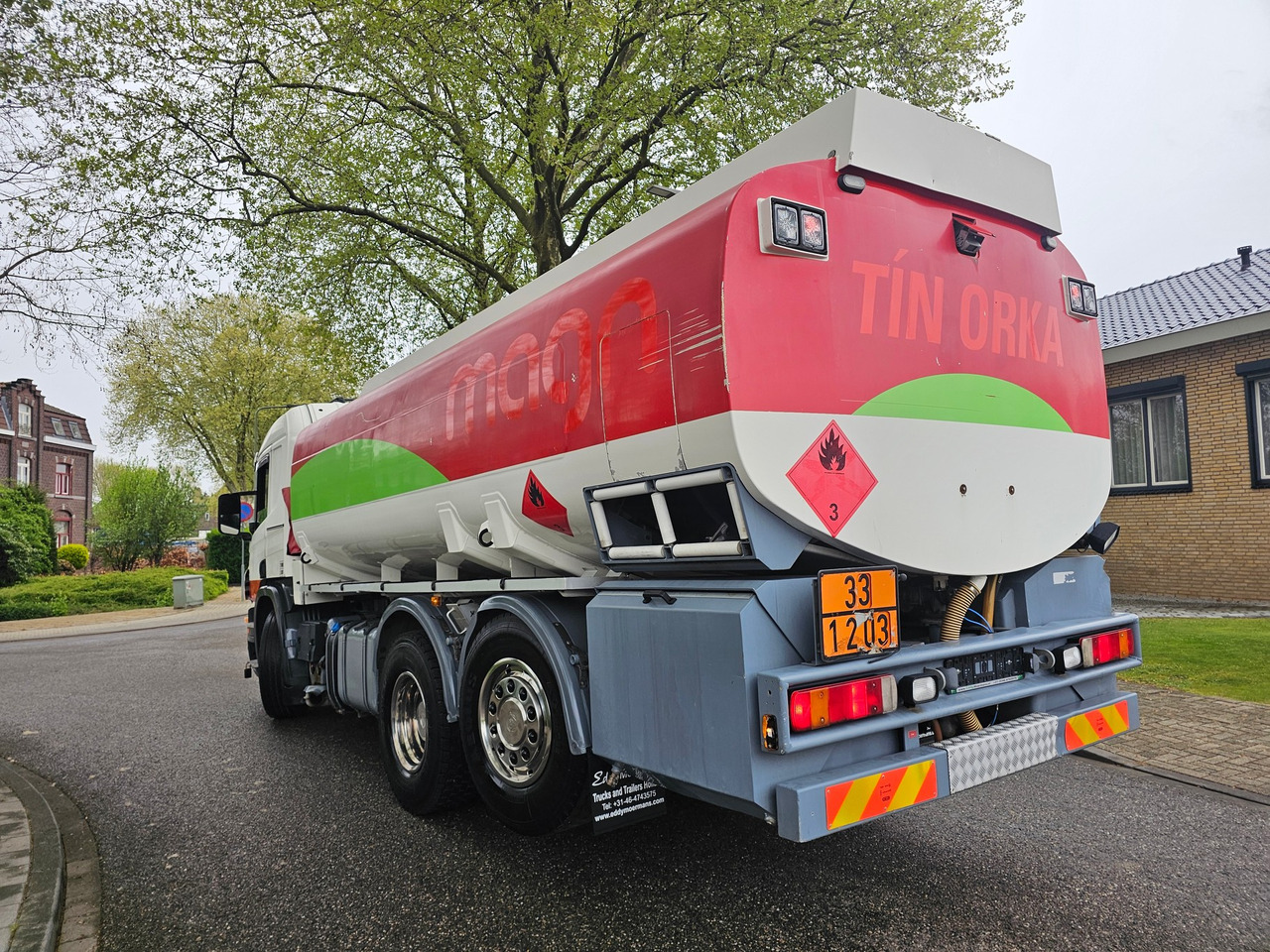 Scania P420 Cp 19 6x2*4 - Truk tangki: gambar 2 Scania P420 Cp 19 6x2*4 - Truk tangki: gambar 2
