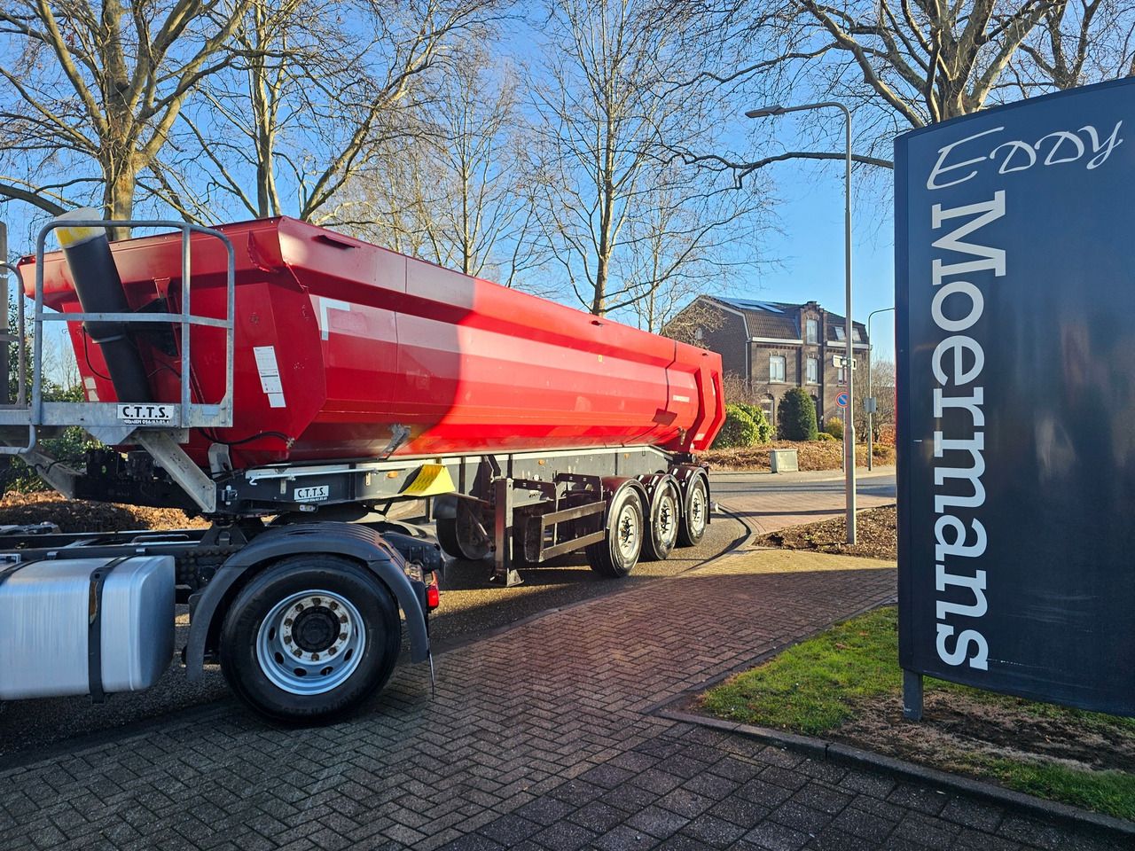 Schwarzmuller SK Ca.30M3 - Semi-trailer jungkit: gambar 1 Schwarzmuller SK Ca.30M3 - Semi-trailer jungkit: gambar 1
