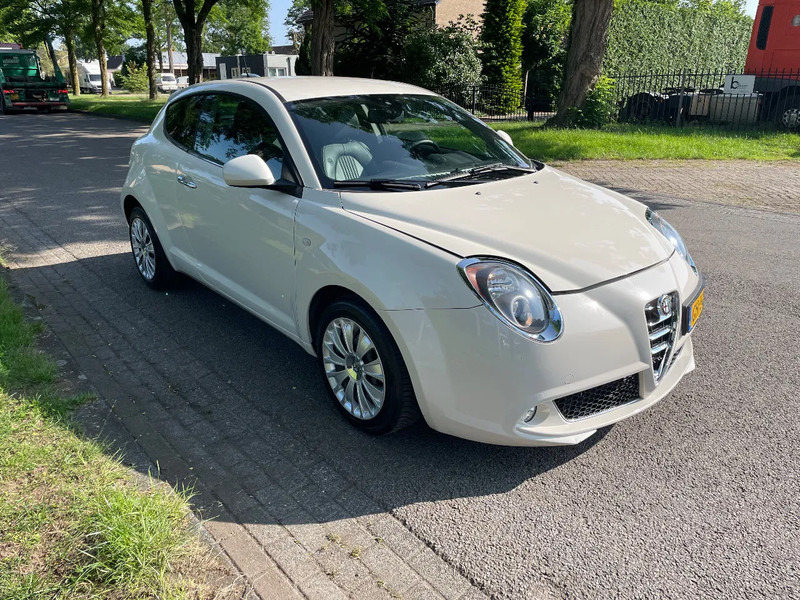Alfa Romeo MiTo ZEER MOOI in prijs verlaagt - Hatchback: gambar 1 Alfa Romeo MiTo ZEER MOOI in prijs verlaagt - Hatchback: gambar 1