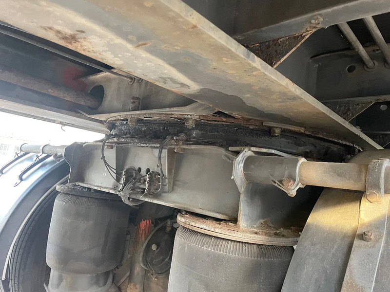 Floor Zeer goed onderhouden Floor Steen trailer Nieuwe APK Nov 2026 - Semi-trailer flatbed: gambar 4 Floor Zeer goed onderhouden Floor Steen trailer Nieuwe APK Nov 2026 - Semi-trailer flatbed: gambar 4