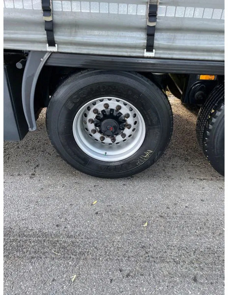 Kässbohrer Taut Line XXL Certificaat - Semi-trailer dengan terpal samping: gambar 4 Kässbohrer Taut Line XXL Certificaat - Semi-trailer dengan terpal samping: gambar 4