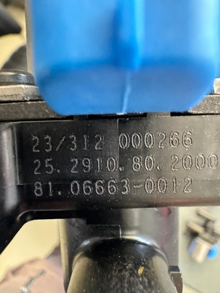CABIN HEATER WATER VALVE MAN TGS - Pemanasan/ Ventilasi: gambar 2 CABIN HEATER WATER VALVE MAN TGS - Pemanasan/ Ventilasi: gambar 2