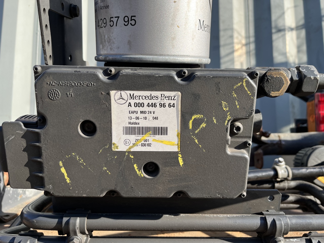 Bagian Rem untuk Truk ECTS.ELECTRONIC AIR PROCESSING UNIT, EAPU ACTROS MP4: gambar 9 Bagian Rem untuk Truk ECTS.ELECTRONIC AIR PROCESSING UNIT, EAPU ACTROS MP4: gambar 9