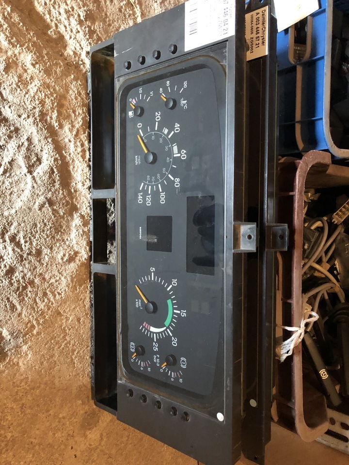 MERCEDES ACTROS MP1-MP2-MP3-MP4-ATEGO2 ELECTRONIC INSTRUMENT EURO 2/3/4/5 - Tachographs untuk Truk: gambar 1 MERCEDES ACTROS MP1-MP2-MP3-MP4-ATEGO2 ELECTRONIC INSTRUMENT EURO 2/3/4/5 - Tachographs untuk Truk: gambar 1