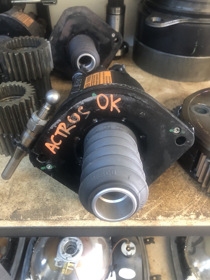 MERCEDES-BENZ ACTROS MP4 CLUTCH BOOSTER - Silinder kopling untuk Truk: gambar 1 MERCEDES-BENZ ACTROS MP4 CLUTCH BOOSTER - Silinder kopling untuk Truk: gambar 1