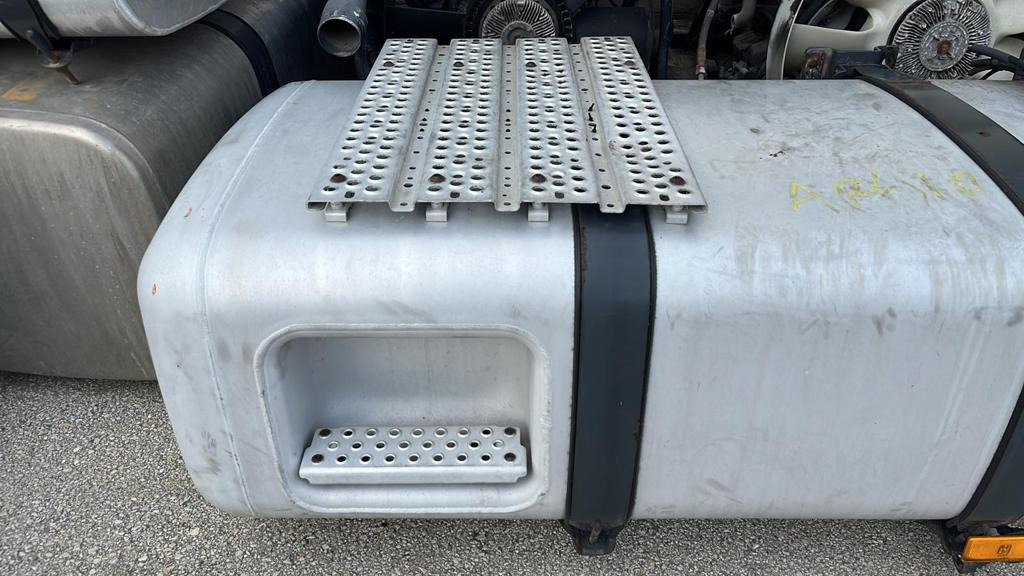 MERCEDES-BENZ,MAN ACTROS MP4,TGA,TGX - Tangki bahan bakar untuk Truk: gambar 3 MERCEDES-BENZ,MAN ACTROS MP4,TGA,TGX - Tangki bahan bakar untuk Truk: gambar 3