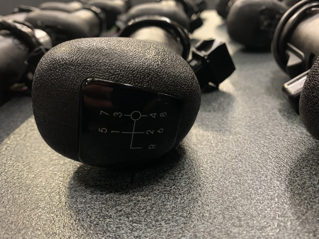 SHIFT KNOB L.H DRIVE VEHICLE ZF - Tongkat gigi untuk Truk: gambar 5 SHIFT KNOB L.H DRIVE VEHICLE ZF - Tongkat gigi untuk Truk: gambar 5