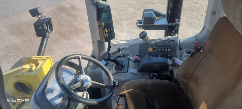 New Holland W270 - Wheel loader: gambar 5 New Holland W270 - Wheel loader: gambar 5