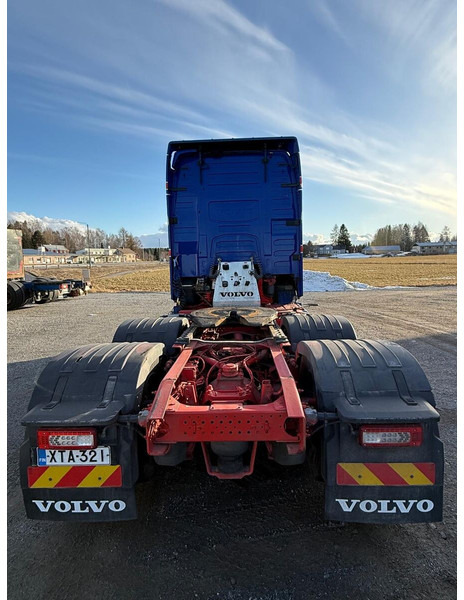 Tractor head Volvo FH750: gambar 10 Tractor head Volvo FH750: gambar 10