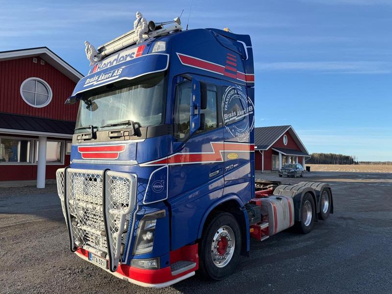 Volvo FH750 - Tractor head: gambar 2 Volvo FH750 - Tractor head: gambar 2