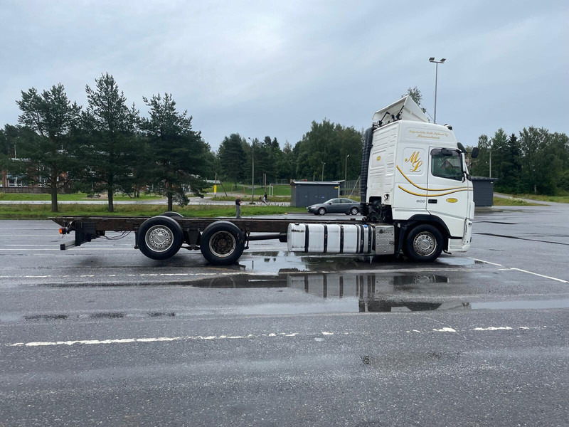 Volvo FH500 6x2 - Truk sasis: gambar 5 Volvo FH500 6x2 - Truk sasis: gambar 5