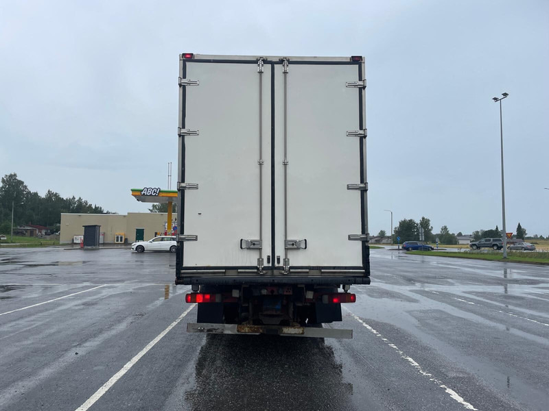 Volvo FH500 Globe XL - Truk box: gambar 4 Volvo FH500 Globe XL - Truk box: gambar 4