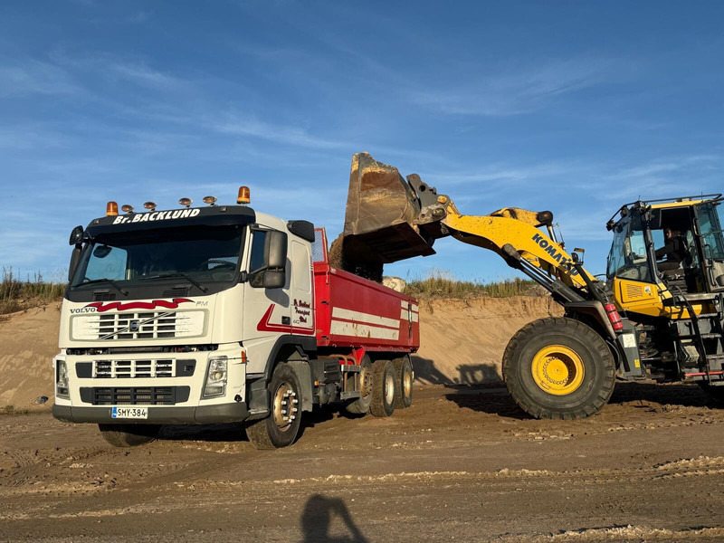 Volvo FM440 - Truk jungkit: gambar 4 Volvo FM440 - Truk jungkit: gambar 4