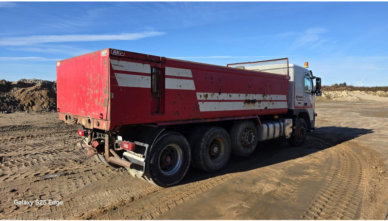 Volvo FM440 - Truk jungkit: gambar 3 Volvo FM440 - Truk jungkit: gambar 3