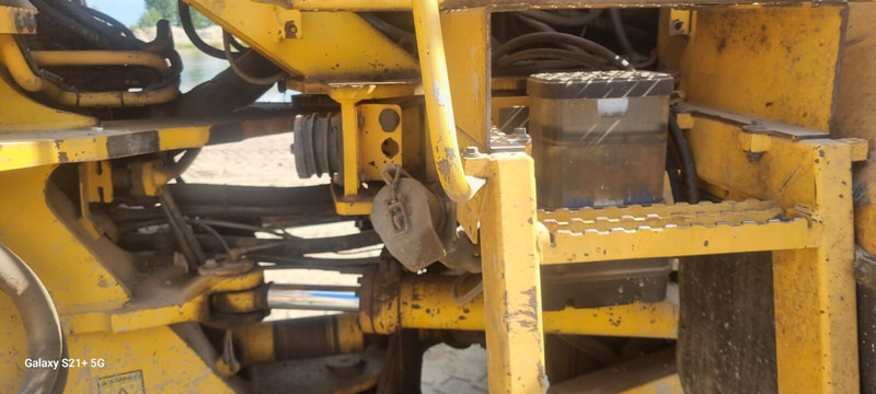 Volvo L220E - Wheel loader: gambar 4 Volvo L220E - Wheel loader: gambar 4
