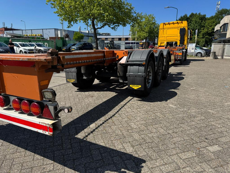 Broshuis MFCC container chassis Multi functioneel 2x 20 1x 30 1x 40 1x 45 saf assen uitschuifbaar tot 14,40 - Semi-trailer sasis: gambar 3 Broshuis MFCC container chassis Multi functioneel 2x 20 1x 30 1x 40 1x 45 saf assen uitschuifbaar tot 14,40 - Semi-trailer sasis: gambar 3