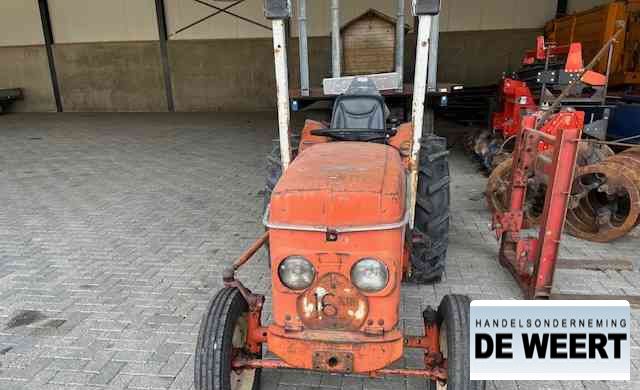 Renault type 50 smalspoor traktor - Traktor kompak: gambar 4 Renault type 50 smalspoor traktor - Traktor kompak: gambar 4