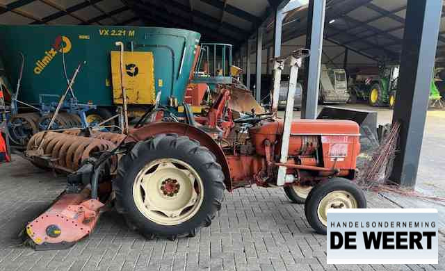 Renault type 50 smalspoor traktor - Traktor kompak: gambar 3 Renault type 50 smalspoor traktor - Traktor kompak: gambar 3