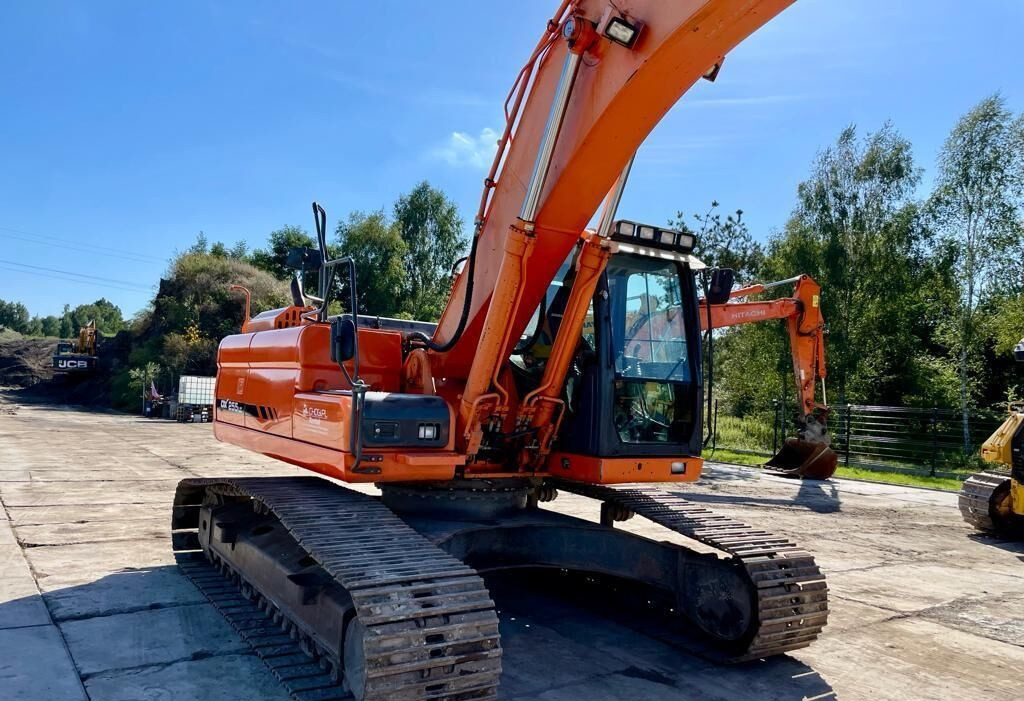 Doosan DX255LC-3 - Ekskavator perayap: gambar 3 Doosan DX255LC-3 - Ekskavator perayap: gambar 3