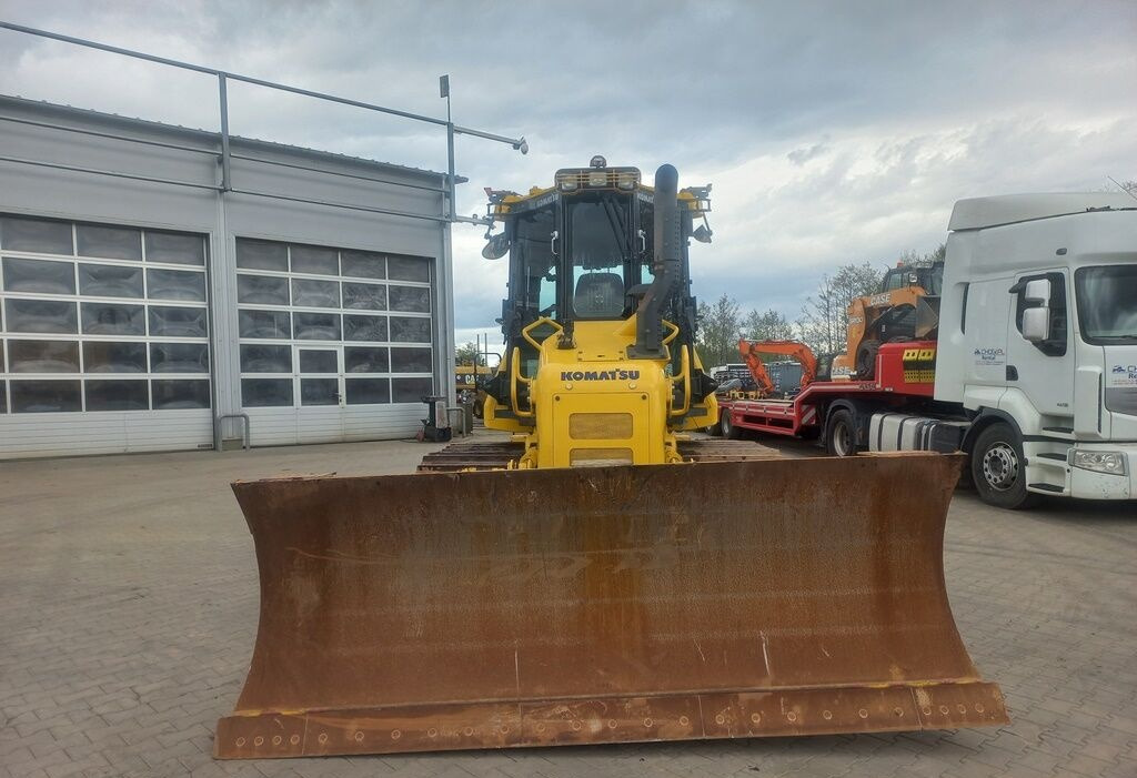 Komatsu D51PX-24 - Bulldozer: gambar 2 Komatsu D51PX-24 - Bulldozer: gambar 2