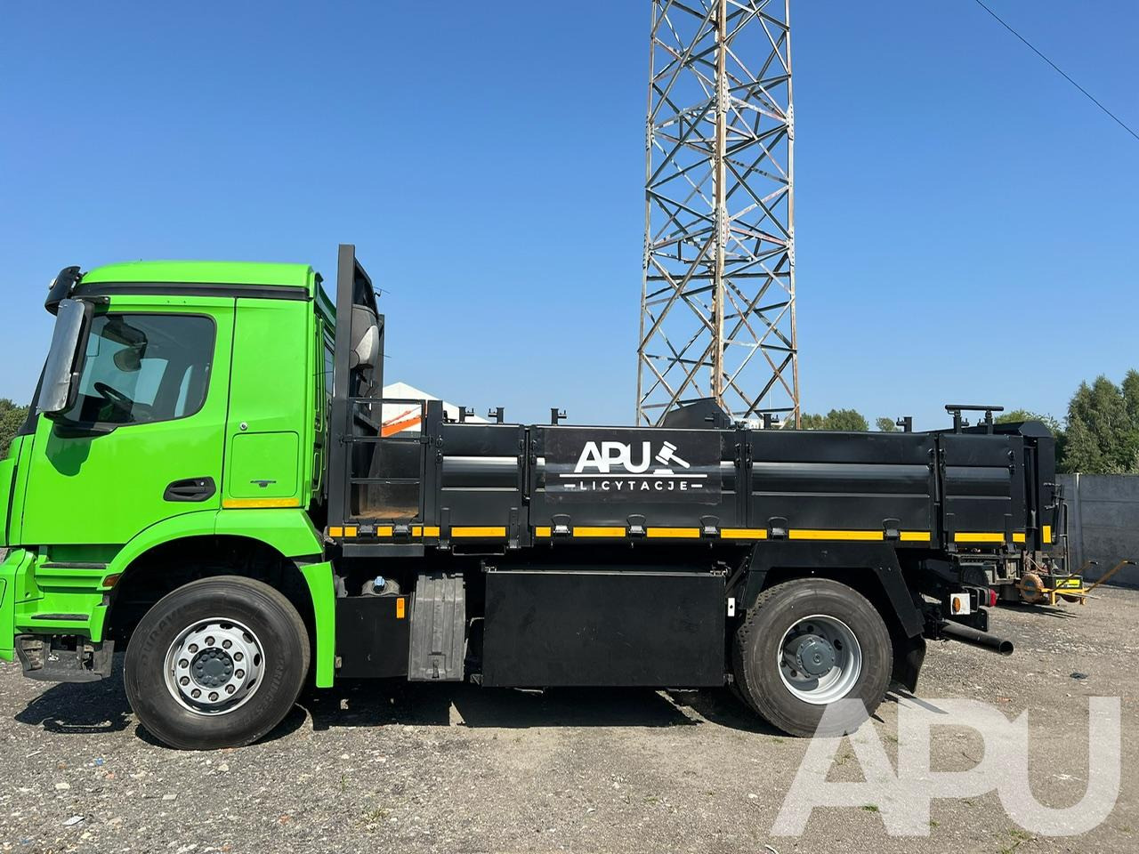 Mercedes-Benz AROCS 963-2-A wywrotka - Truk jungkit: gambar 4 Mercedes-Benz AROCS 963-2-A wywrotka - Truk jungkit: gambar 4