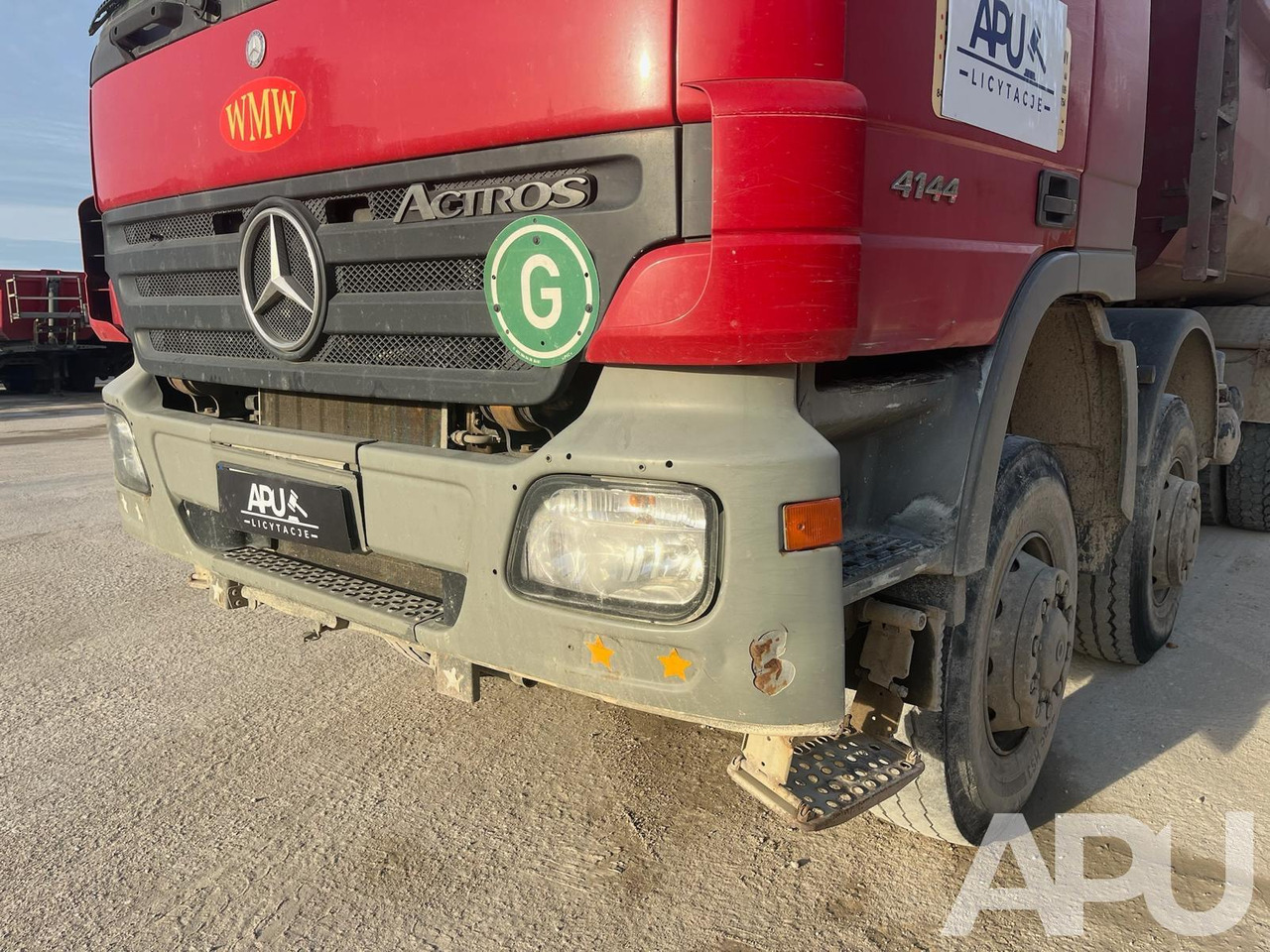 Mercedes-Benz Actros 4144 K - Truk jungkit: gambar 3 Mercedes-Benz Actros 4144 K - Truk jungkit: gambar 3