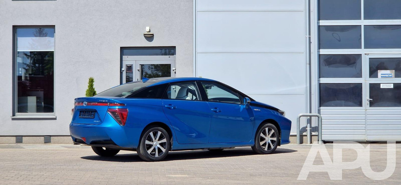 Toyota Mirai – NOWA NIE UŻYWANA - Mobil sedan: gambar 5 Toyota Mirai – NOWA NIE UŻYWANA - Mobil sedan: gambar 5