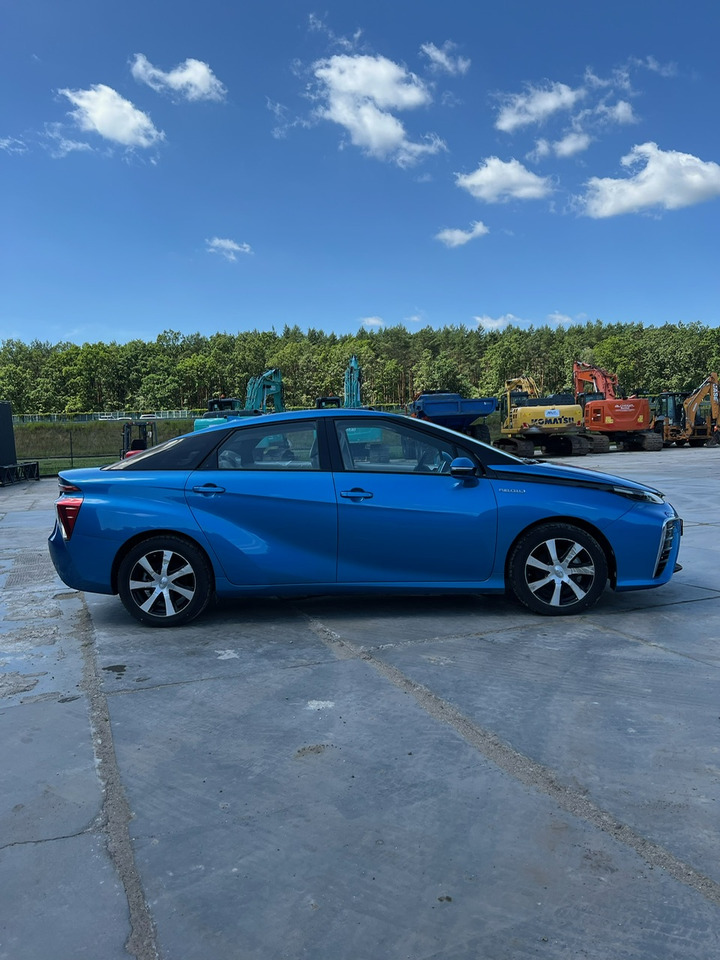 Toyota Mirai - Mobil sedan: gambar 5 Toyota Mirai - Mobil sedan: gambar 5