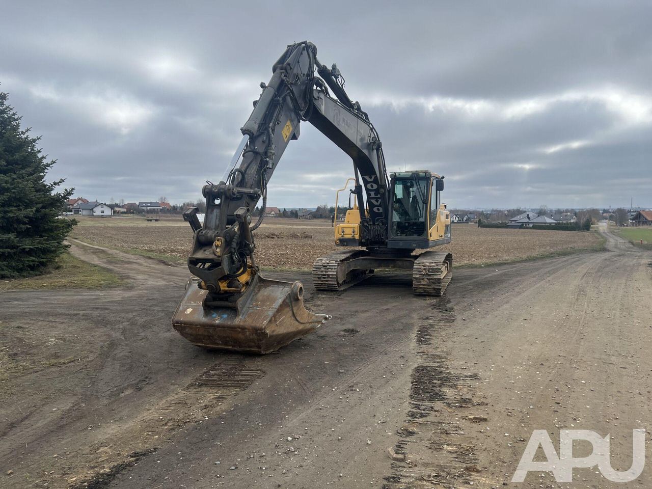 Volvo EC220DL - Ekskavator perayap: gambar 1 Volvo EC220DL - Ekskavator perayap: gambar 1