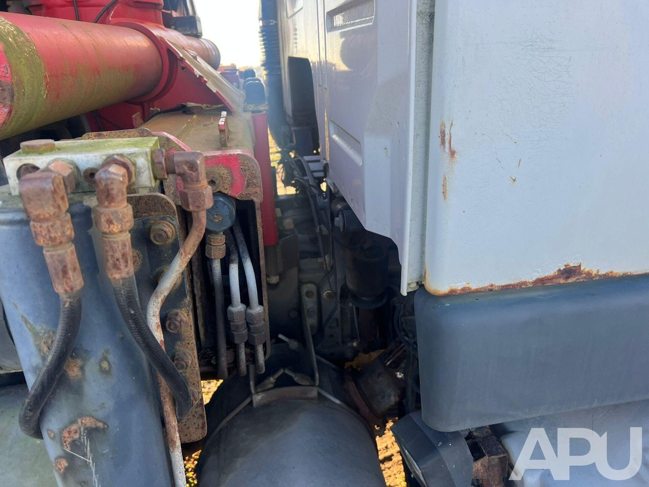 Truk flatbed, Truk derek Volvo FM12: gambar 16