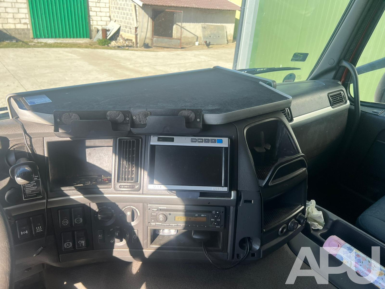 Truk pengangkut hewan Volvo Fm 410 DO PRZEWOZU BYDŁA: gambar 18 Truk pengangkut hewan Volvo Fm 410 DO PRZEWOZU BYDŁA: gambar 18