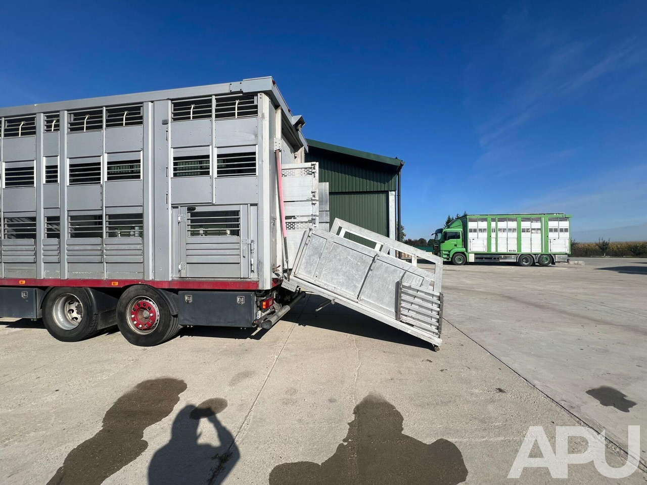 Truk pengangkut hewan Volvo Fm 410 DO PRZEWOZU BYDŁA: gambar 8 Truk pengangkut hewan Volvo Fm 410 DO PRZEWOZU BYDŁA: gambar 8