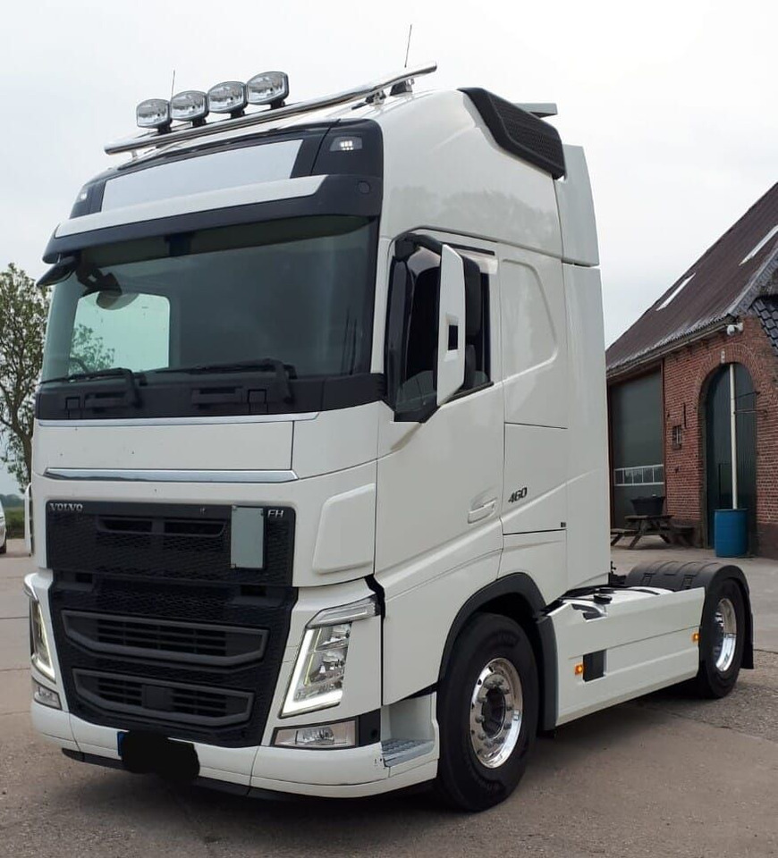 DAKBEUGEL VOLVO FH4 XL-GLOB MET 4 LED 000017A1 - Cahaya/ Pencahayaan untuk Truk: gambar 1 DAKBEUGEL VOLVO FH4 XL-GLOB MET 4 LED 000017A1 - Cahaya/ Pencahayaan untuk Truk: gambar 1
