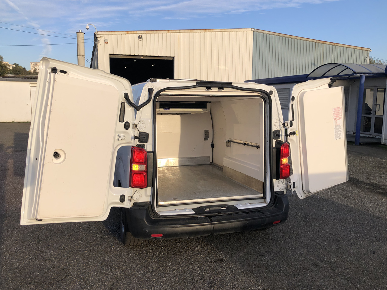 CITROEN CITROEN JUMPY JUMPY - Van berpendingin: gambar 2 CITROEN CITROEN JUMPY JUMPY - Van berpendingin: gambar 2