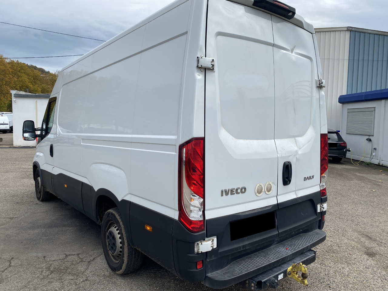 IVECO DAILY 35S18 - Van panel: gambar 4 IVECO DAILY 35S18 - Van panel: gambar 4