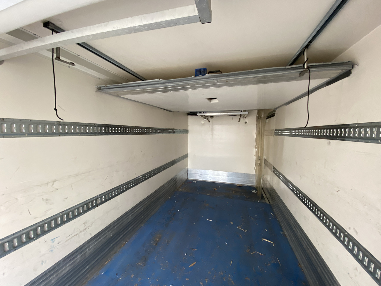 IVECO EUROCARGO - Truk berpendingin: gambar 5 IVECO EUROCARGO - Truk berpendingin: gambar 5