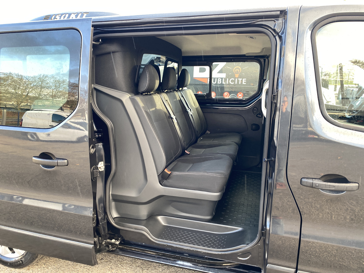 Renault Trafic trafic - Van berpendingin, Van kombi: gambar 4 Renault Trafic trafic - Van berpendingin, Van kombi: gambar 4