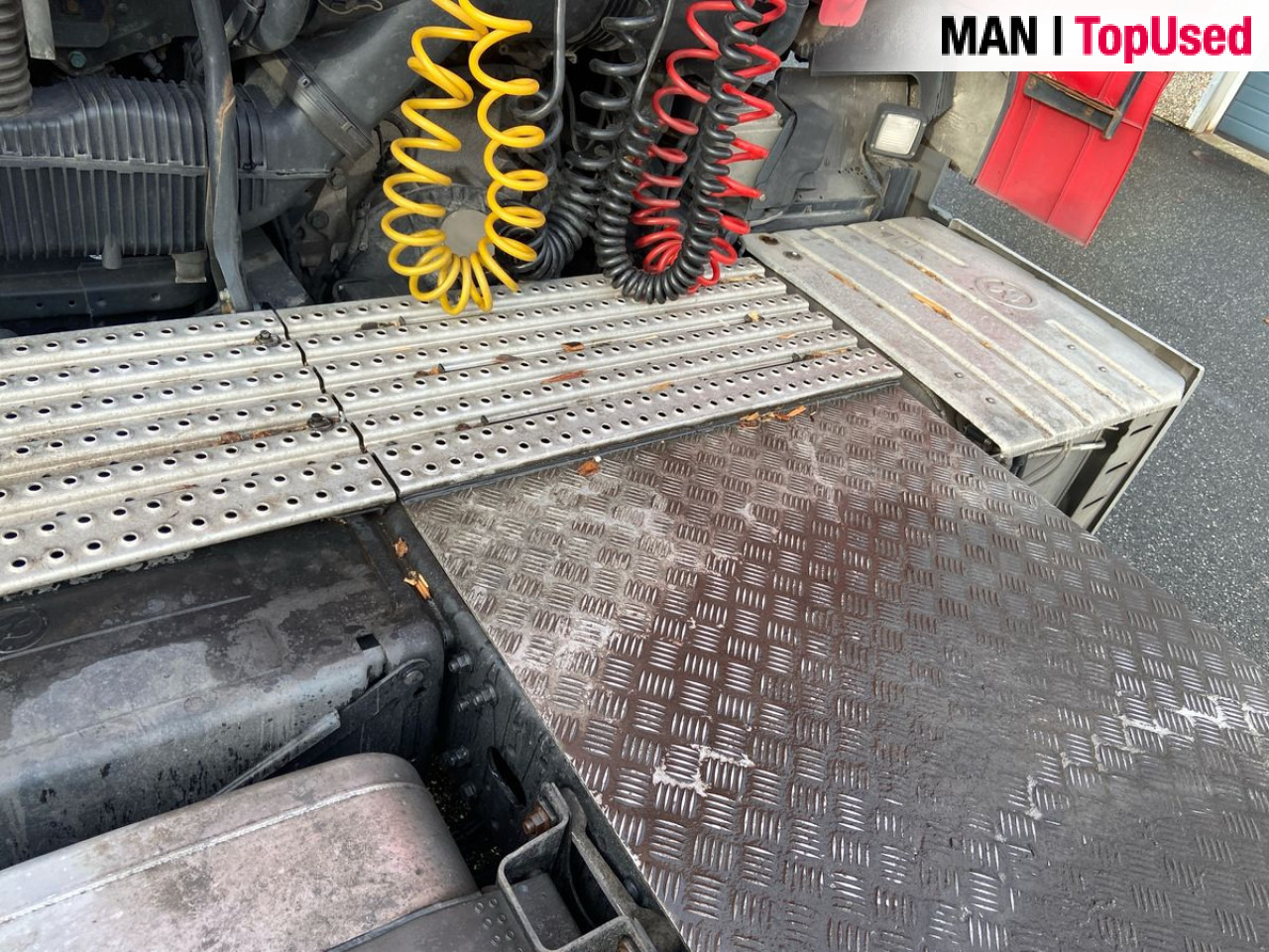 MAN TGX 18.460 4X2 BLS "ADR EX II / AT" - Tractor head: gambar 4 MAN TGX 18.460 4X2 BLS "ADR EX II / AT" - Tractor head: gambar 4